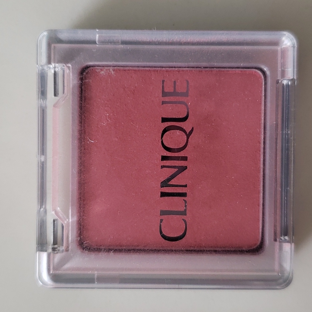 Clinique Blush